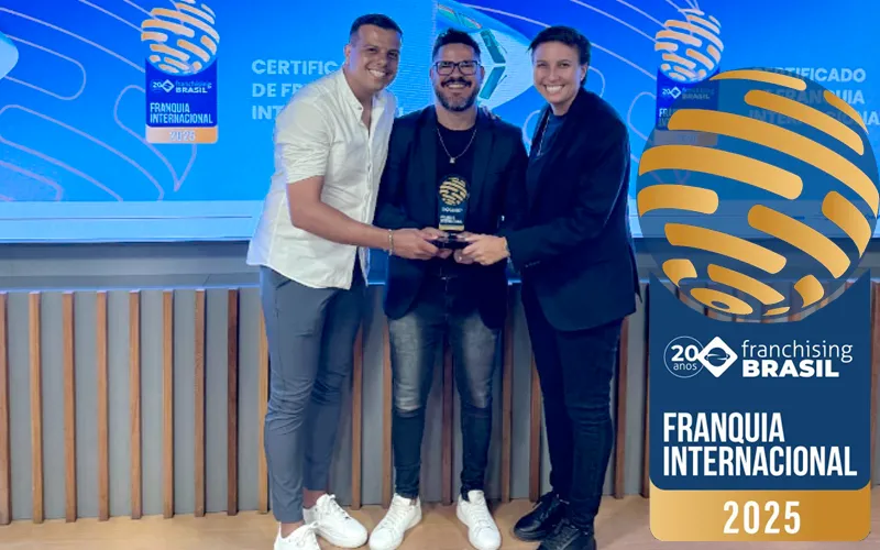 Ronaldo Academy é reconhecida com o Certificado de Franquia Internacional 2025