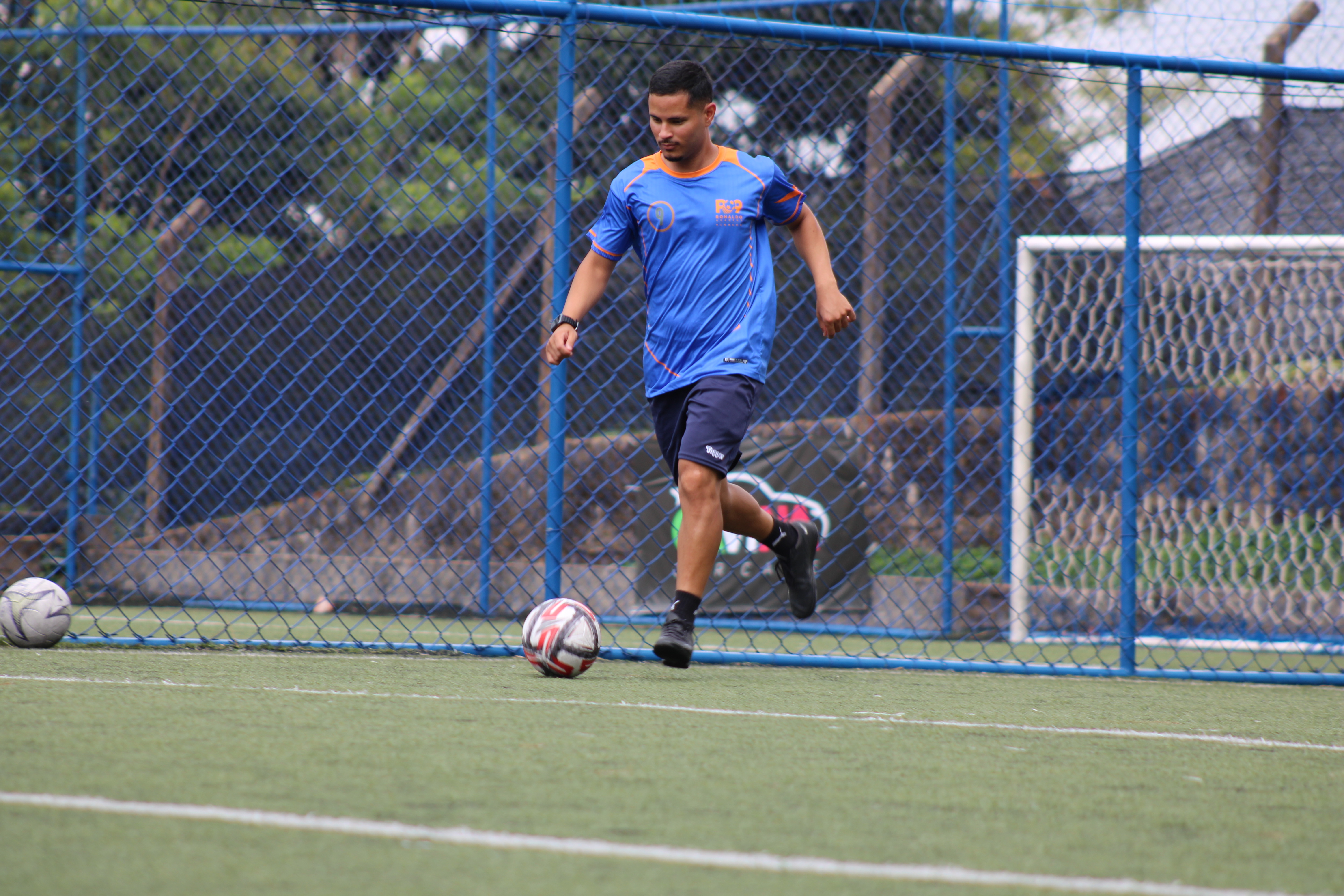 AULAS DE FUTEBOL